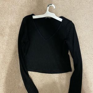 Black Long sleeve V NECK crop top